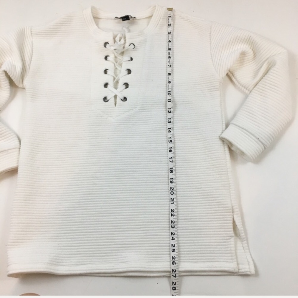 ✨5 FOR $25✨   Forever 21 White Lace Up Sweatshirt - Picture 7 of 7